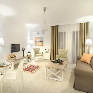 Rodina Kusadasi