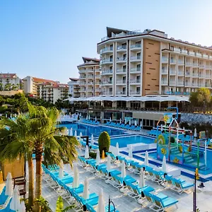 אתר נופש Ramada & Golf, קוסדסי